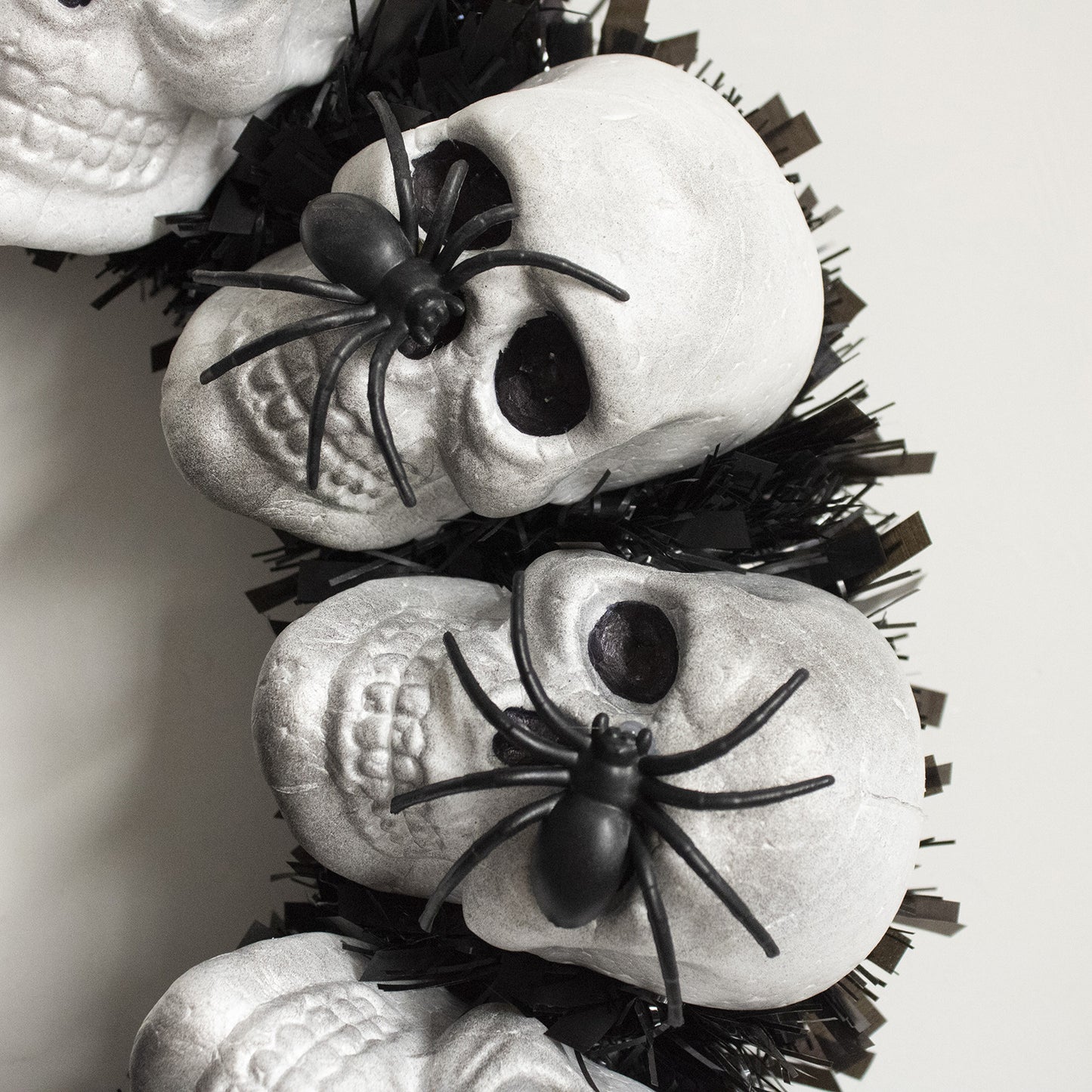 15.7 In. White-Black-Gray Skulls and Chains, Halloween Wreath Decoration